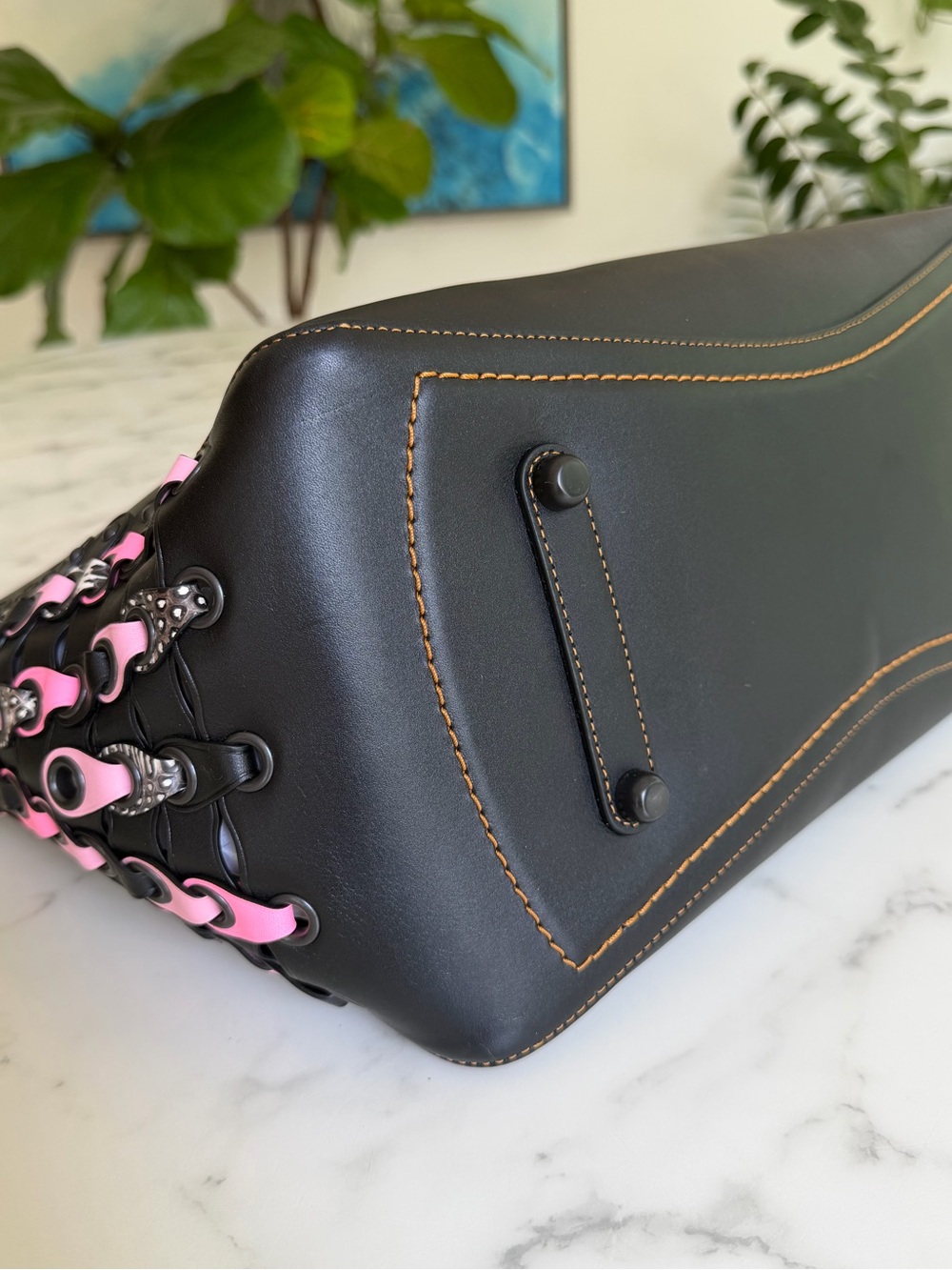 1941 Rogue Tote With Snakeskin Coach Link Detail Pink Black Leather Bag 86919 - Picture 8 of 14